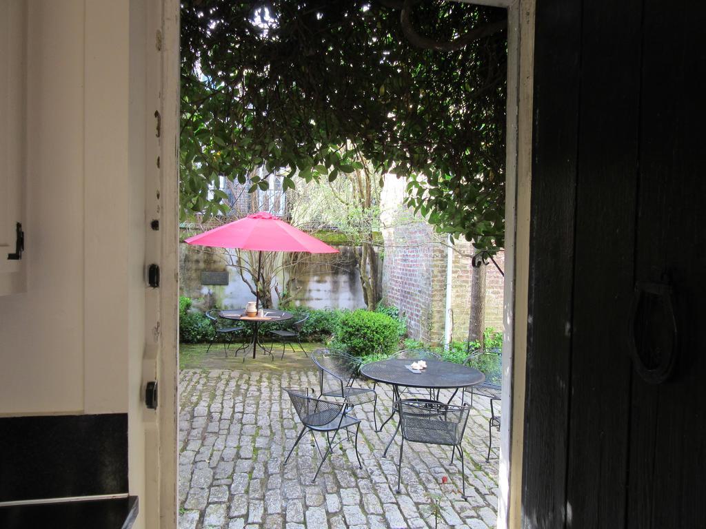 Historic 86 Church Street Charleston Exteriör bild